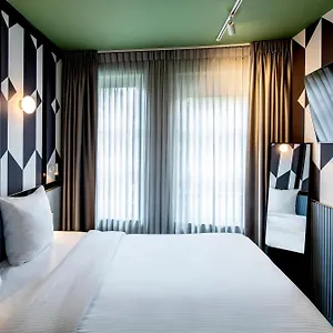 tourist-amsterdam.amsterdamhotelsnl.com/